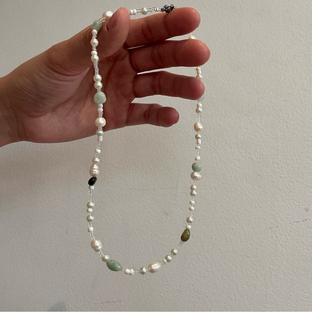 Fresh water Pearl and Green Jade stone Necklace